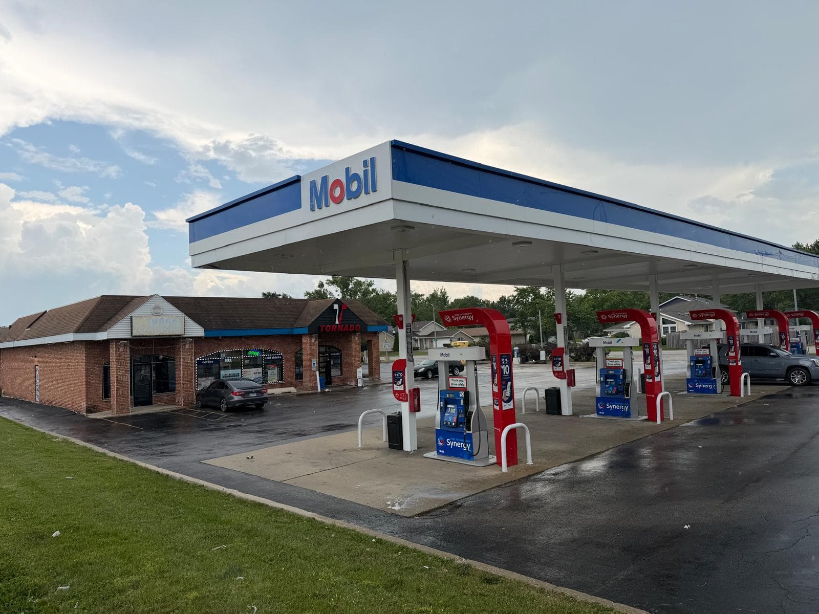 Tornado Mobil gas station